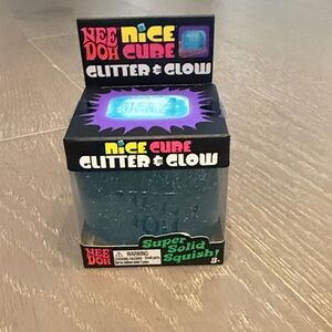 Nice Cube Glitter & Glow Super Solid Squish - Blue